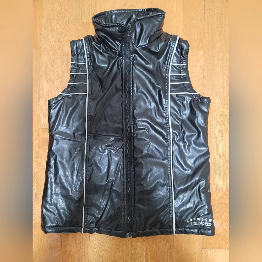 Girl's Black Puffer Vest - Picture 6 of 8